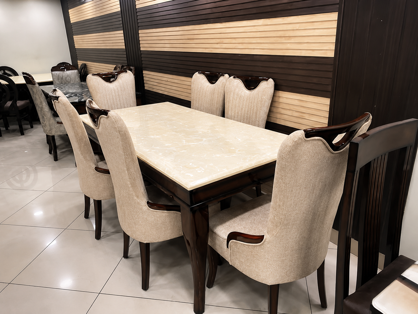 Onyx White Plain