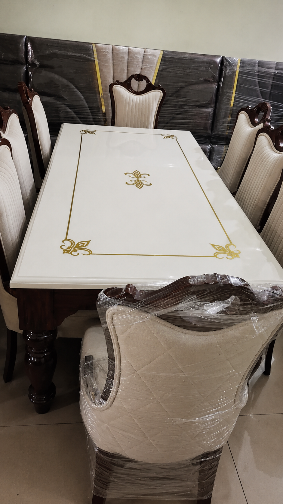 White Composite Design Table — Style 04